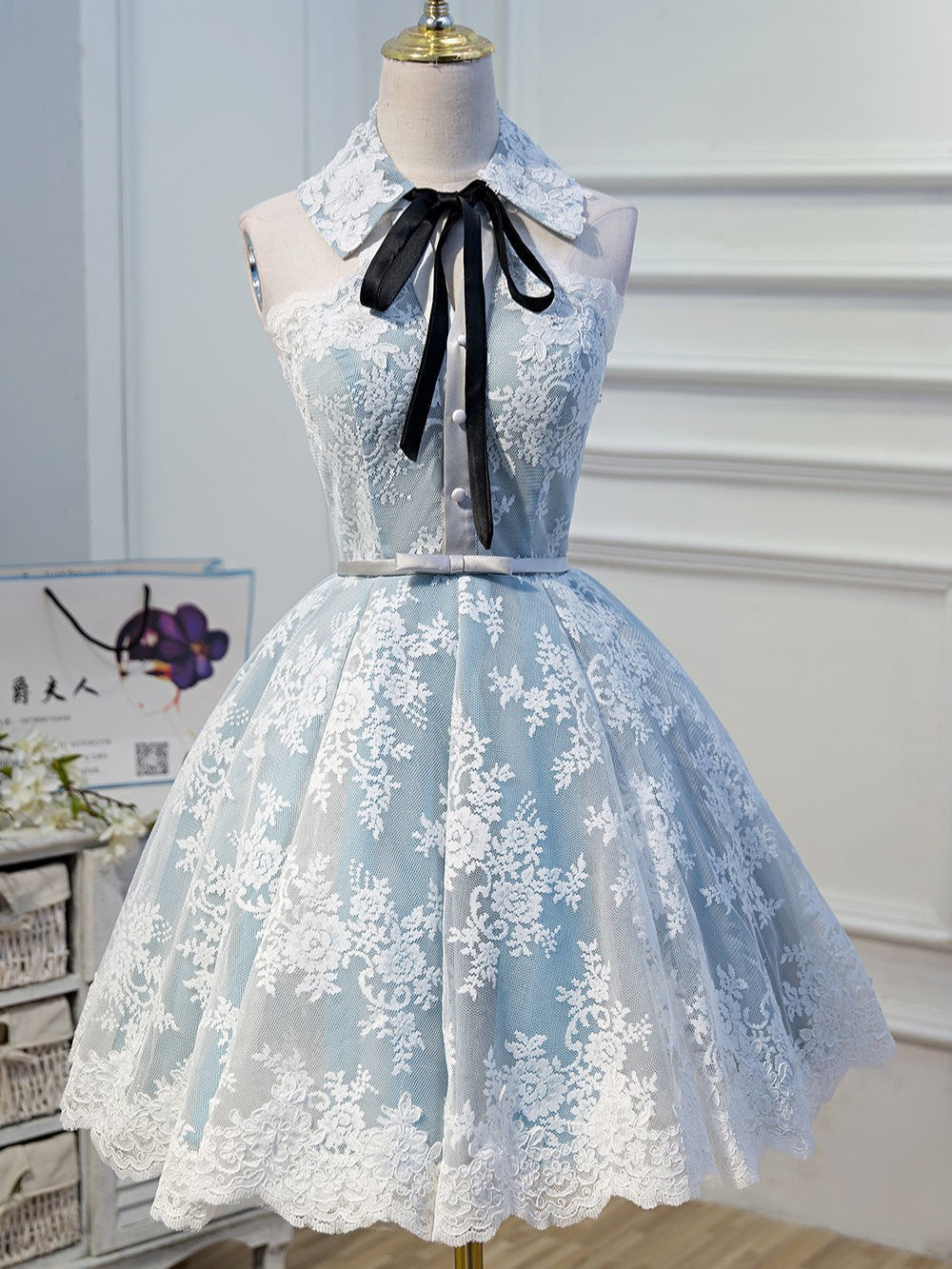 Cute Halter Homecoming Dresses with Lace Appliques Customized