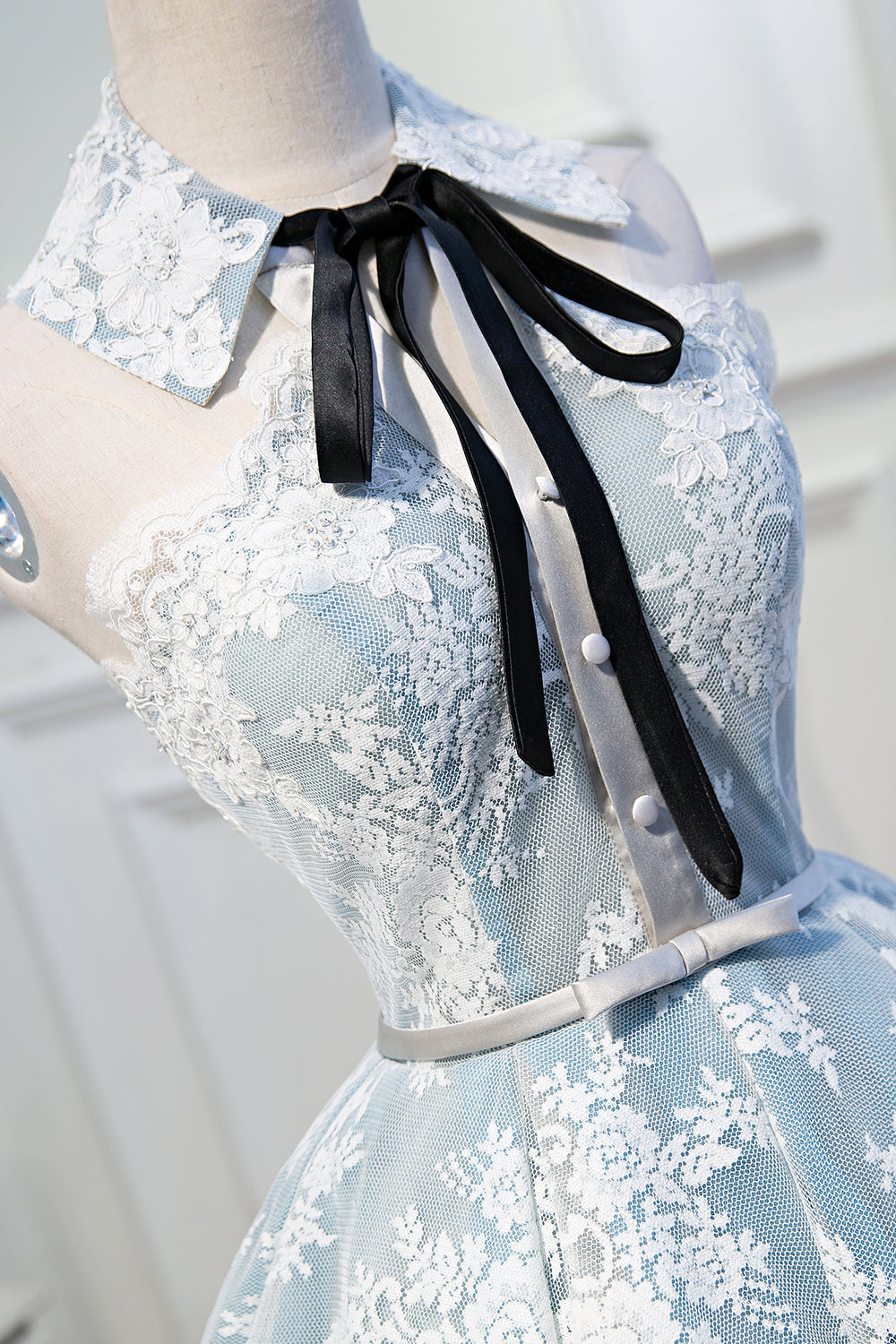 Cute Halter Homecoming Dresses with Lace Appliques Customized